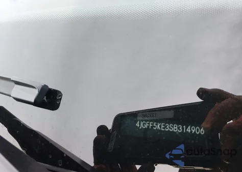 2025 Mercedes-Benz Gls 450 4Matic from USA, damaged, VIN 4JGFF5KE3SB314906